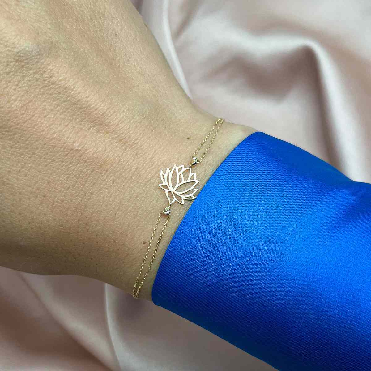 Bratara Aur 14k Lotus