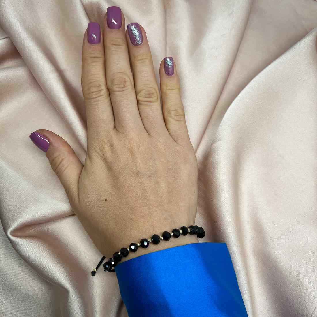 Bratara Snur Negru Aur 14k cu Bile si Piatra Onix Negru Fatetat