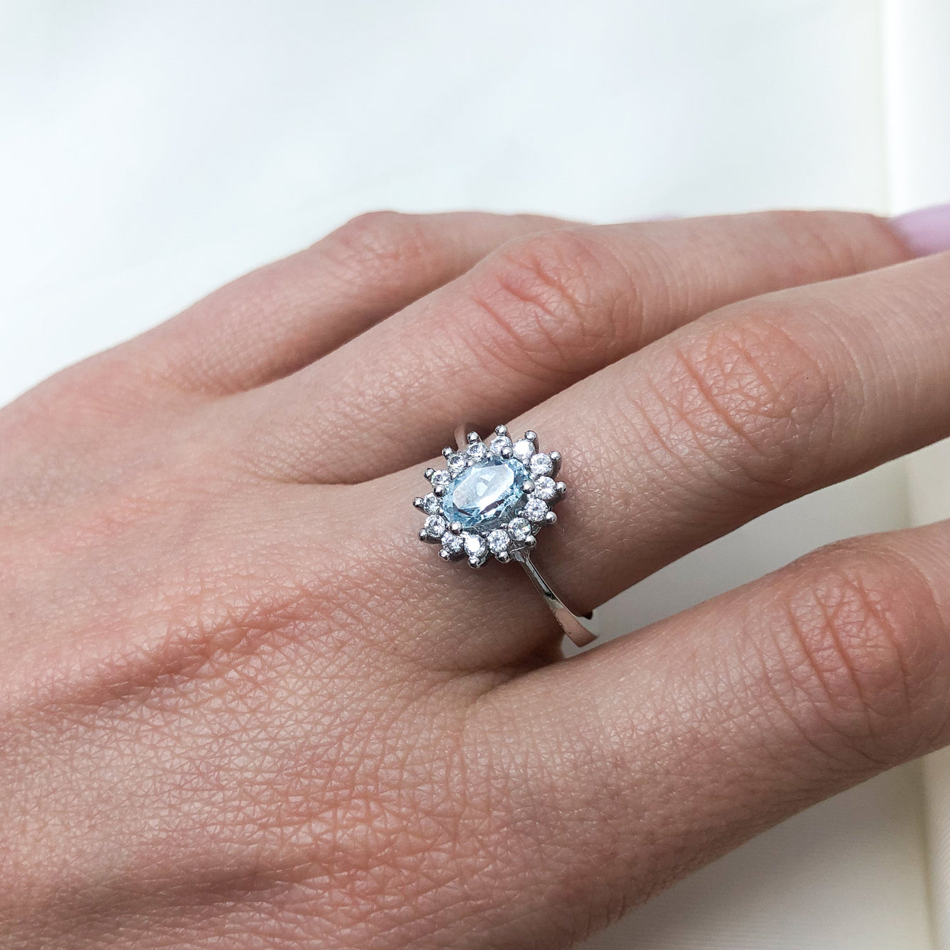 Inel Aur Alb 14k Floare cu Pietre Zirconia - Bijuteria Cleopatra